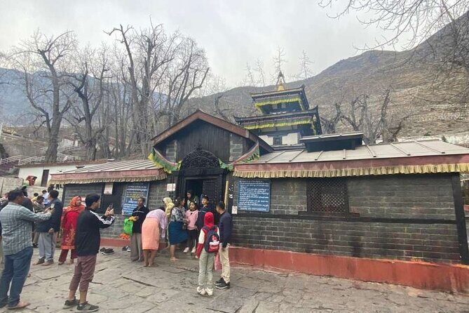3 Day Lower Mustang Tour with 4WD Jeep from Pokhara - Guest house nights and the trip rhythm you’re buying