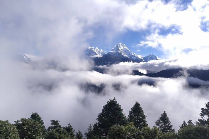 4-Days Amazing Short Trekking of Pokhara Valley - Sunrise at Poon Hill: The Early Climb That’s Worth It