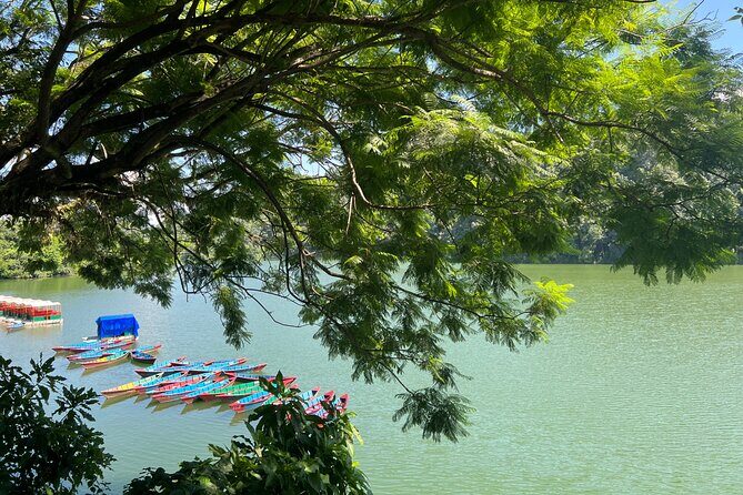 From Pokhara : Hiking to Peace Pagoda via Fewa Lake & Jungle - From your hotel to Fewa Lake: why the car pickup is more than convenience