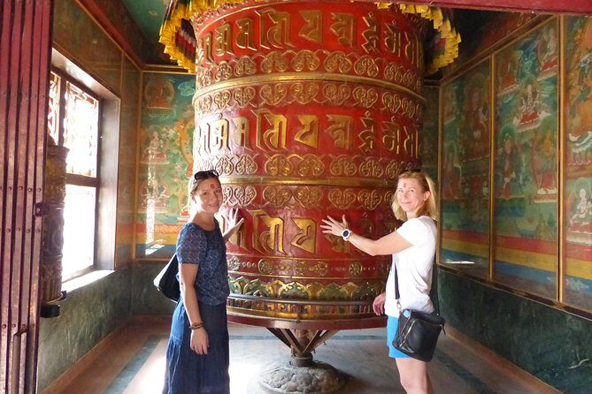Half Day Tibetan Cultural tour Pokhara - Tibetan Lunch and Sample Flavors: Momo and Thukpa Energy