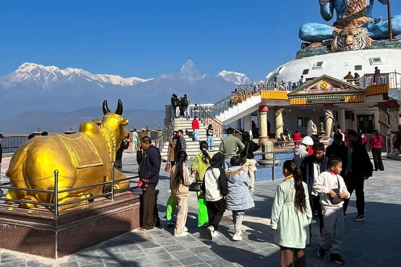 Pokhara: 1-Day World Peace Pagoda and Lord Shiva Statue Trek - Lunch and the Return Walk: How the Day Stays Comfortable