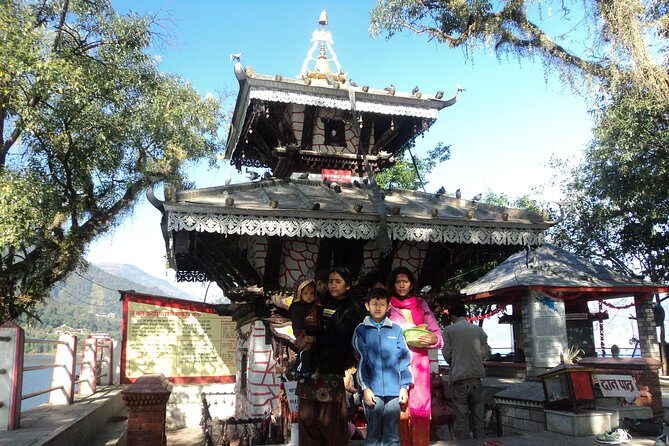 Pokhara: Sightseeing tour (Unguided) in Sharing Bus - Price and logistics: what you’re really paying for
